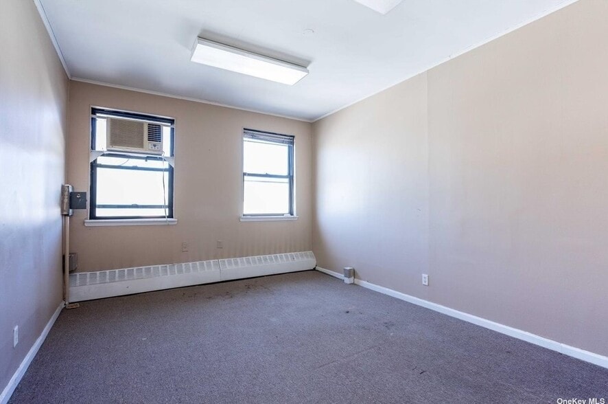 2943-2957 Long Beach Rd, Oceanside, NY for lease - Interior Photo - Image 3 of 18