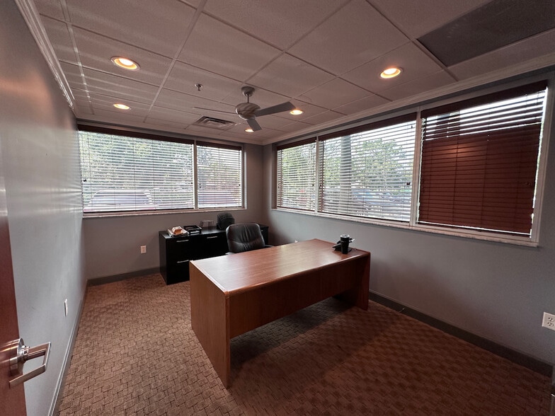 6314 Kingspointe Pky, Orlando, FL for lease - Interior Photo - Image 2 of 8