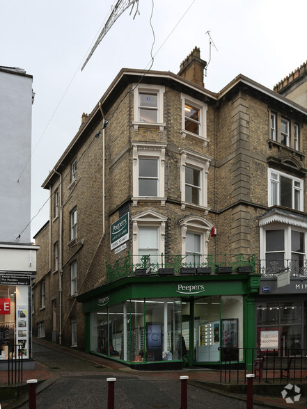 49-49A High St, Tunbridge Wells for lease - Primary Photo - Image 1 of 2