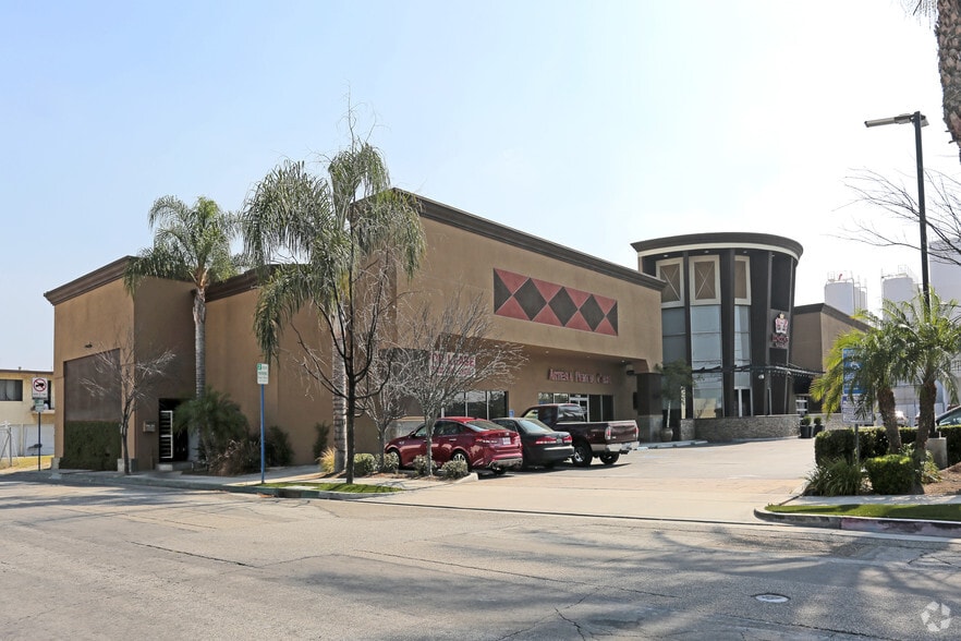 11647-11657 Artesia Blvd, Artesia, CA for lease - Building Photo - Image 3 of 6