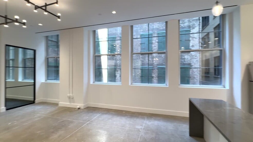200 Park Ave S, New York, NY for lease - Commercial Listing Video - Image 3 of 14