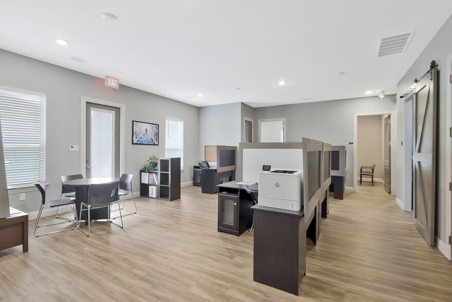 7720 Rufe Snow Dr, Fort Worth, TX à vendre - Photo intérieure - Image 2 de 4