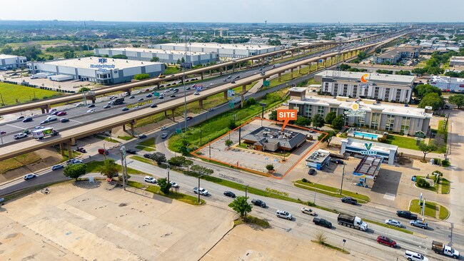Plus de détails pour 2401 Walnut Hill Ln, Dallas, TX - Commerce de détail à louer