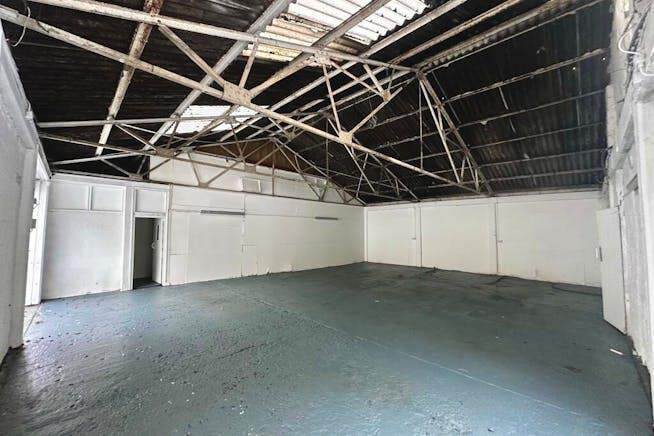 16 Mimram Rd, Hertford à louer - Photo du bâtiment - Image 3 de 20