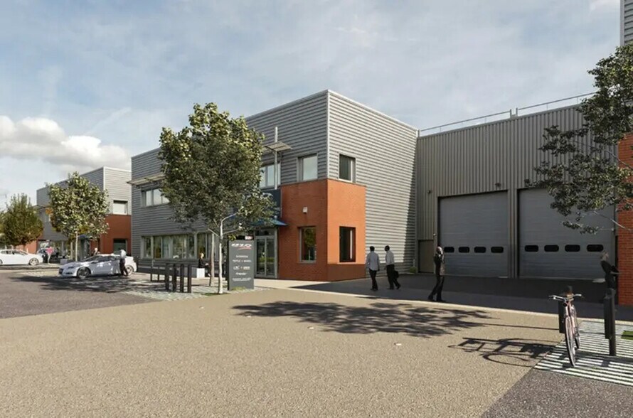 Flex in Le Blanc-Mesnil for lease - Building Photo - Image 2 of 3