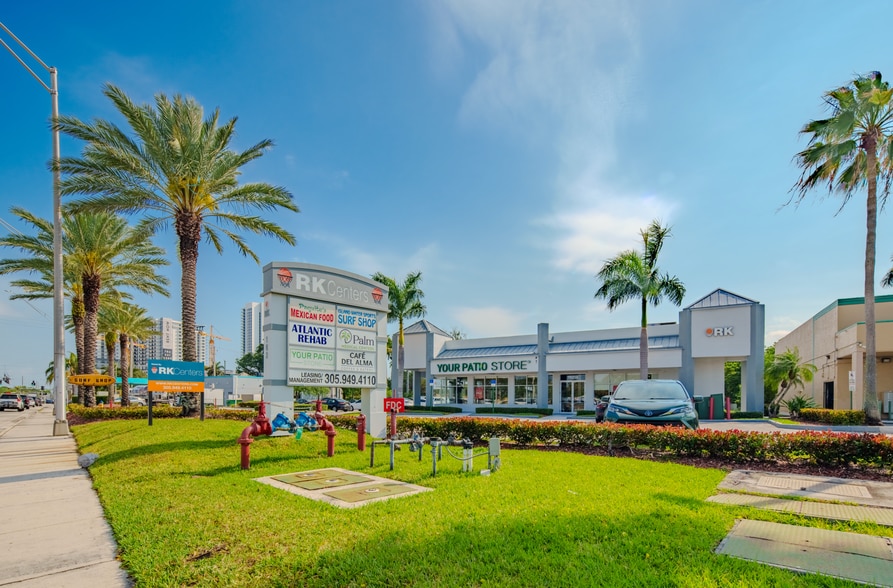 16215-16295 Biscayne Blvd, North Miami Beach, FL for lease - Building Photo - Image 1 of 4