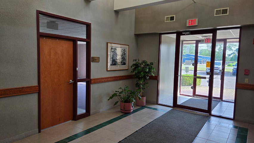 3121 Clinton St, West Seneca, NY for lease - Building Photo - Image 2 of 4