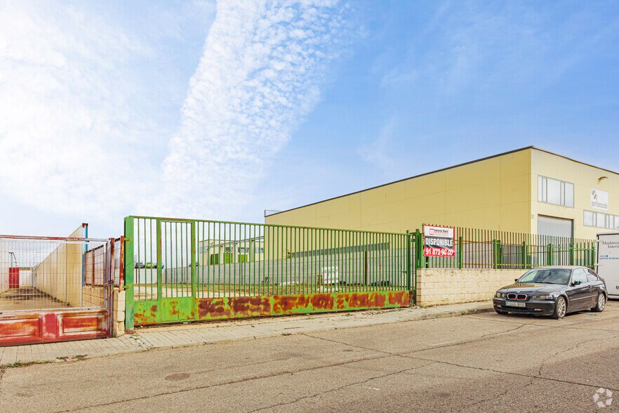 Calle Plata, 49, Loeches, Madrid à vendre - Photo du bâtiment - Image 2 de 2