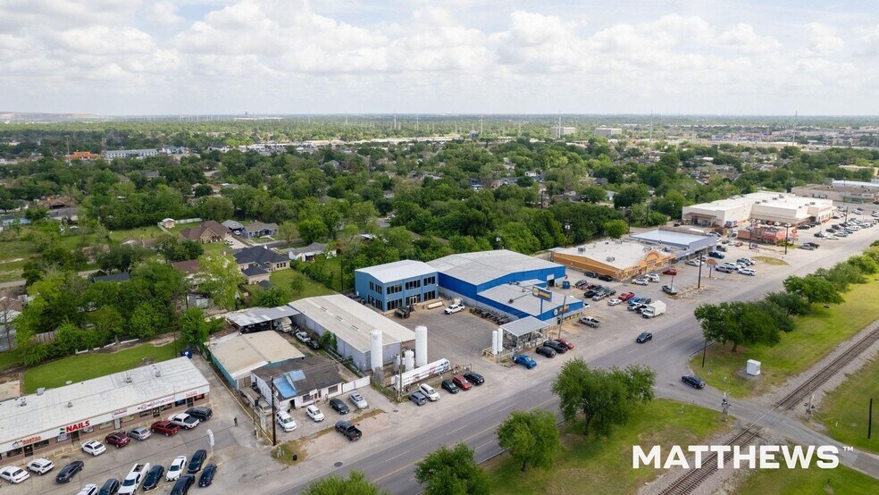 10715 Market St, Houston, TX à vendre - Photo du bâtiment - Image 2 de 3