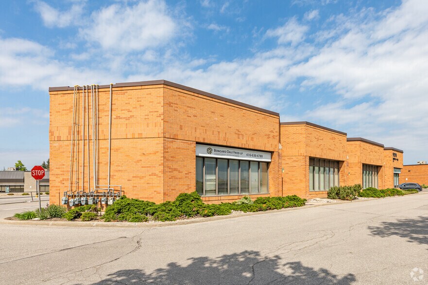 1170 Sheppard Ave W, Toronto, ON à louer - Photo du bâtiment - Image 2 de 2