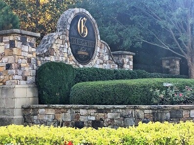 5400 Laurel Springs Pky, Suwanee, GA for sale - Building Photo - Image 3 of 17