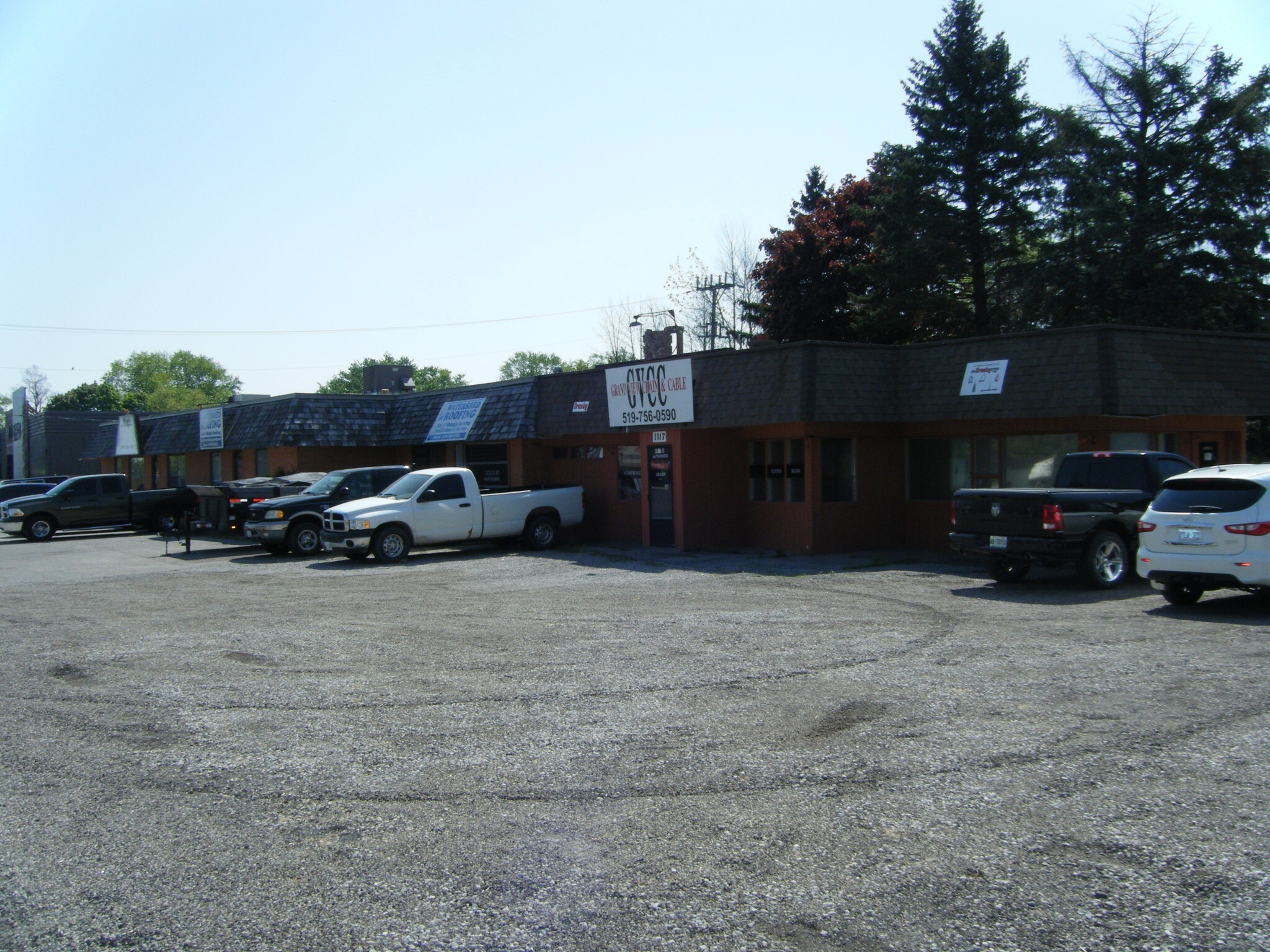 1117 E Colborne St, Brantford, ON for sale Primary Photo- Image 1 of 1