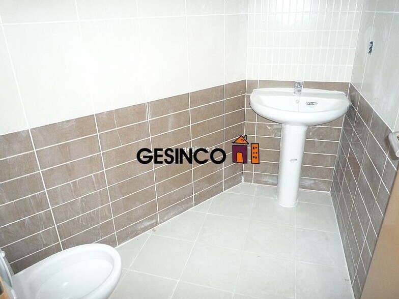 Commerce de détail dans Ontinyent à vendre - Photo du bâtiment - Image 3 de 3