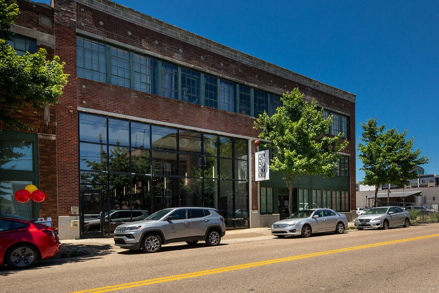 Printers Alley & Annex Lofts portfolio of 2 properties for sale on LoopNet.ca - Building Photo - Image 1 of 40