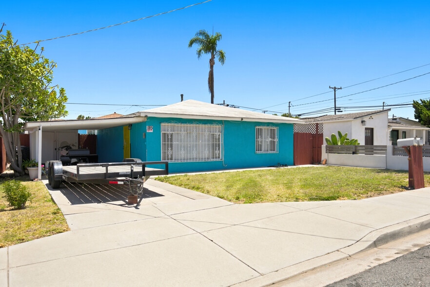 1185 Georgia St, Imperial Beach, CA for sale - Primary Photo - Image 1 of 21