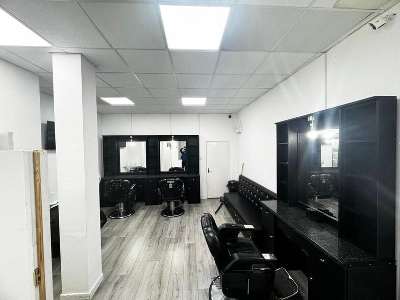 140-146 Dock Rd, Tilbury for lease - Interior Photo - Image 2 of 5