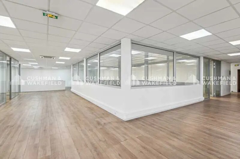 10-22 Rue D'Arras, Nanterre à louer - Photo intérieure - Image 3 de 17