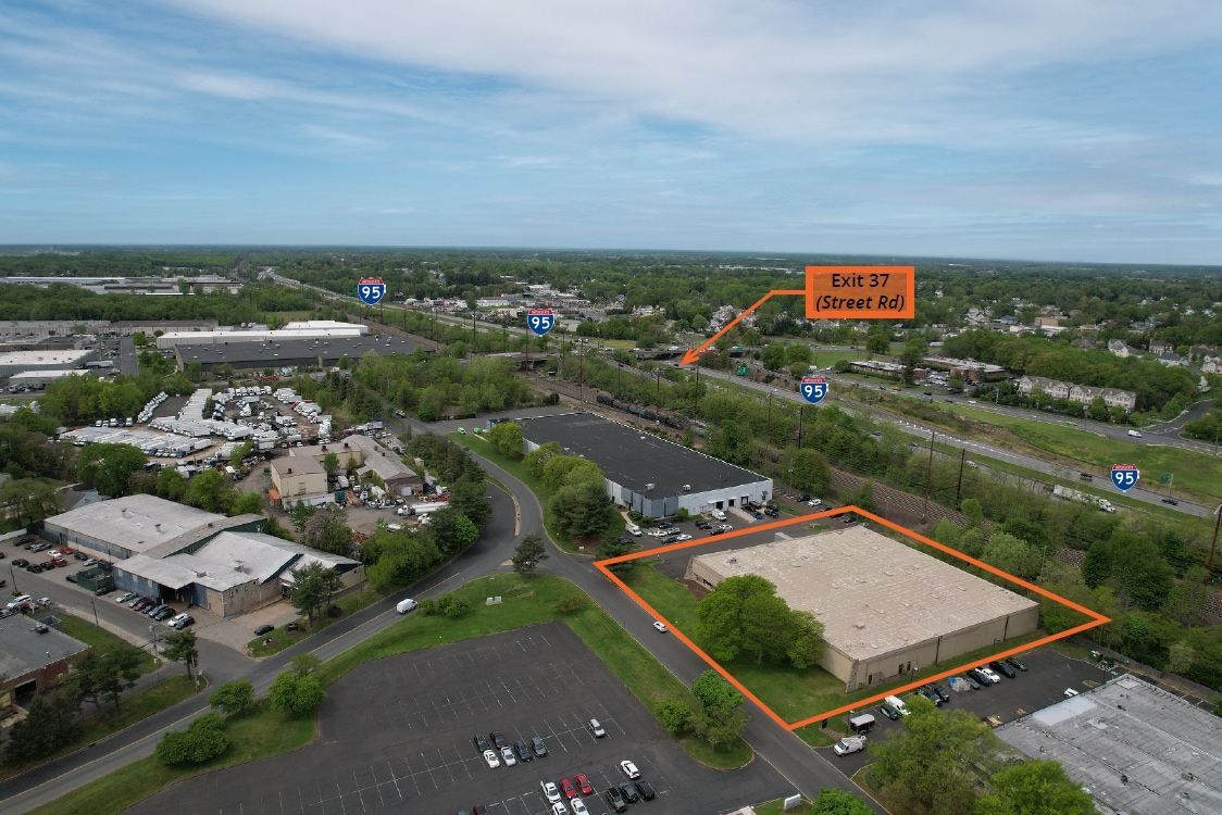 3350 Progress Dr, Bensalem, PA for lease Building Photo- Image 1 of 12