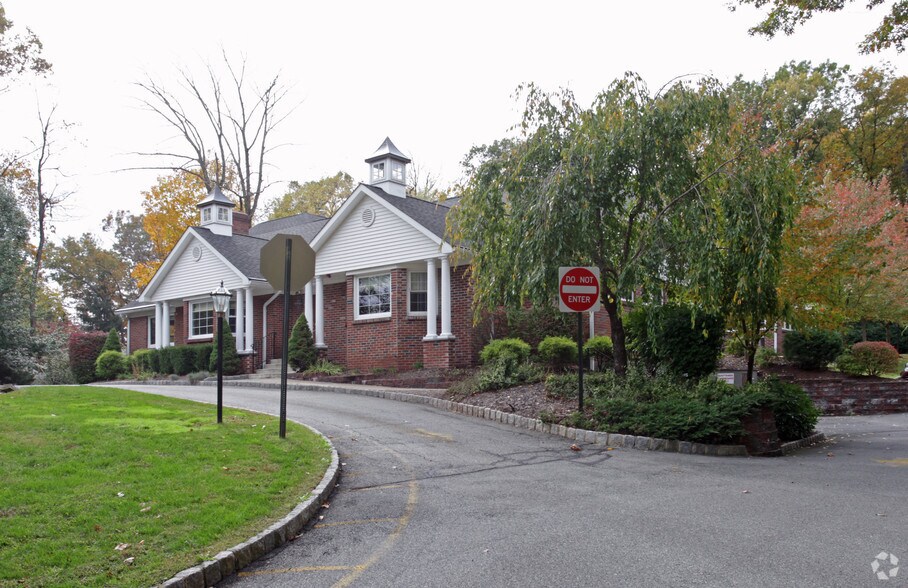 185 US Highway 206 S, Roxbury, NJ à louer - Photo du bâtiment - Image 2 de 7