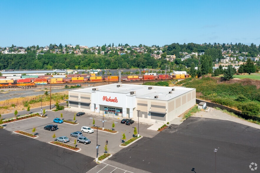 1700 W Armory Way, Seattle, WA for sale - Building Photo - Image 2 of 3