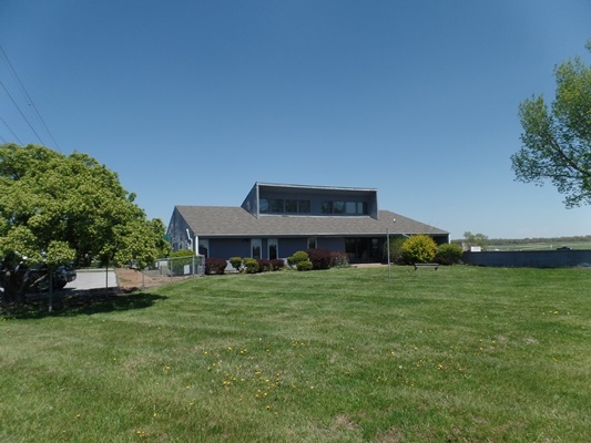 206 Rushing Dr, Herrin, IL for sale - Building Photo - Image 1 of 9