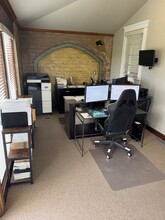 2233 Willamette St, Eugene, OR for lease Interior Photo- Image 2 of 4