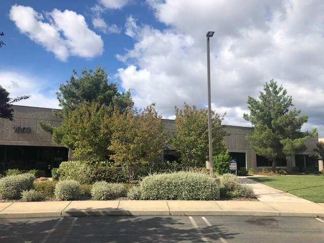 1352 Blue Oaks Blvd, Roseville, CA for lease - Building Photo - Image 2 of 11