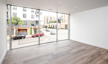 171 N La Brea Ave, Inglewood, CA à louer Photo intérieure- Image 1 de 11