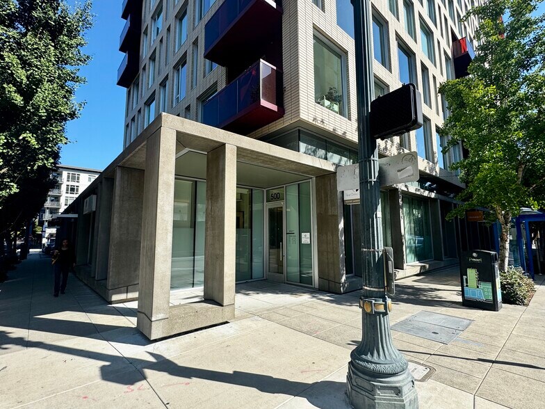 500 NW 10th Ave, Portland, OR à louer - Photo principale - Image 1 de 1