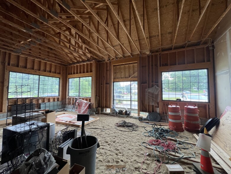 65 Route 108, Newfields, NH à louer - Photo du bâtiment - Image 2 de 10