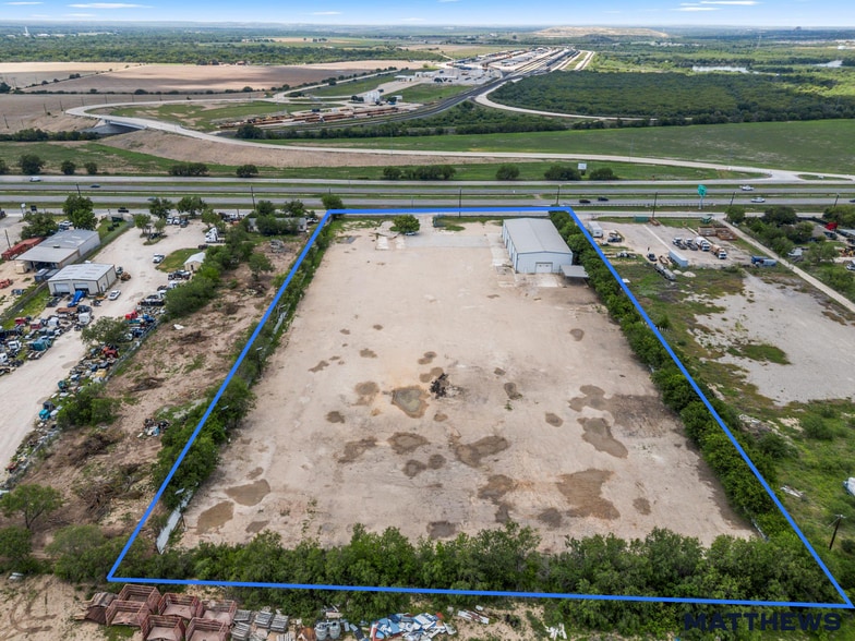 12870 Interstate 35 S, Von Ormy, TX for lease - Building Photo - Image 2 of 4