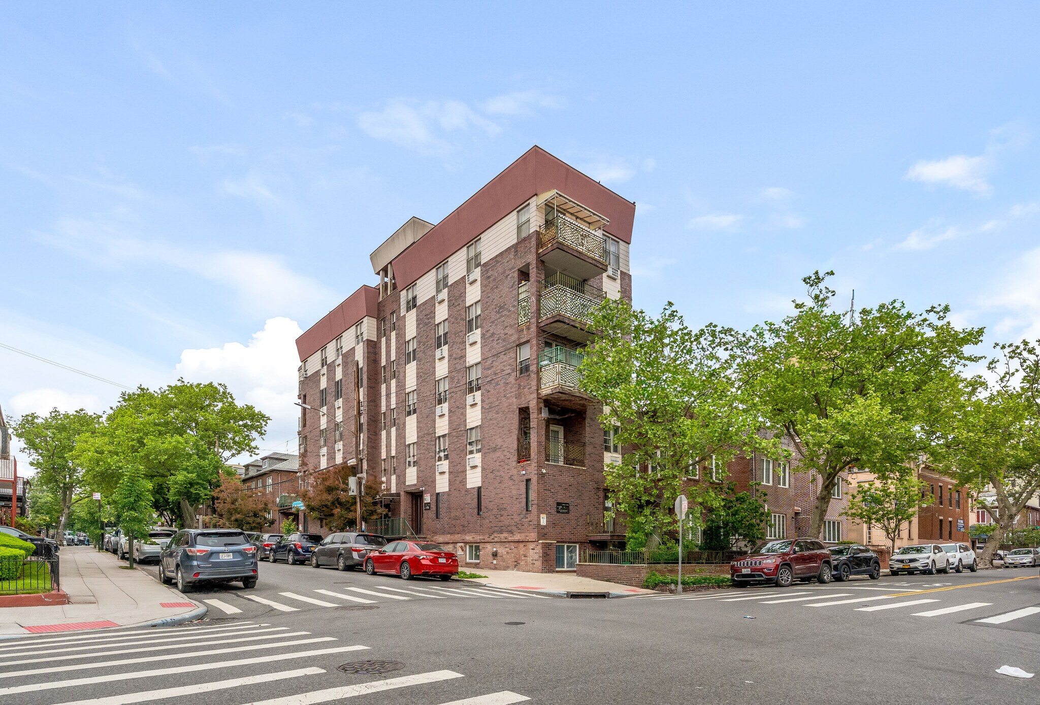 5024 10th Ave, Brooklyn, NY à vendre Photo du bâtiment- Image 1 de 8