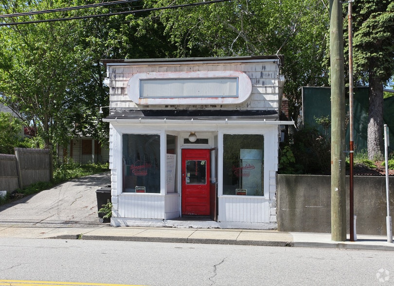 233 Poquonnock Rd, Groton, CT for sale - Building Photo - Image 3 of 3