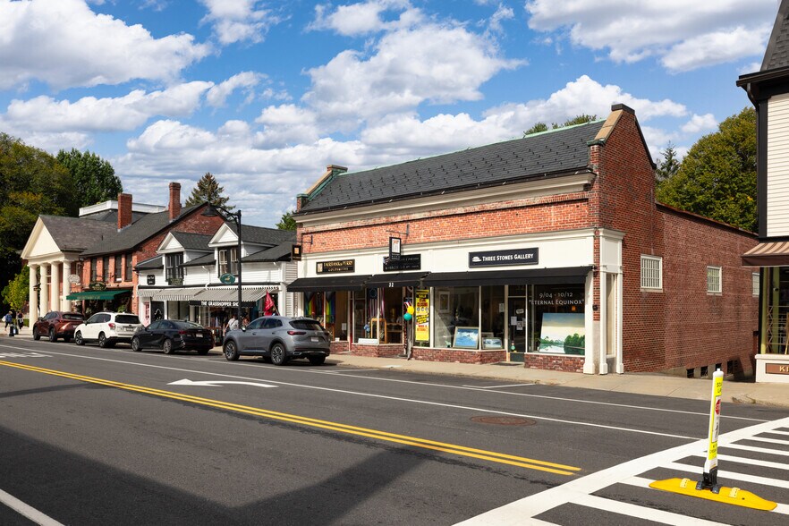 32 Main St, Concord, MA à vendre - Photo du bâtiment - Image 2 de 6