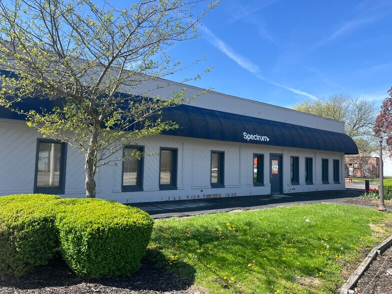 1607 Wabash Ave, Terre Haute, IN à vendre - Photo principale - Image 1 de 4