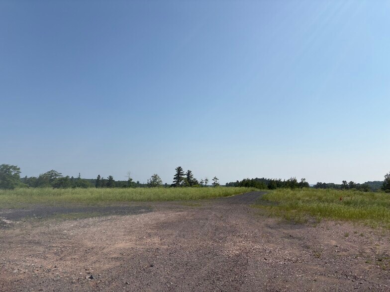 3470 US 41/Meijer Drive, Marquette, MI à vendre - Photo du bâtiment - Image 2 de 8