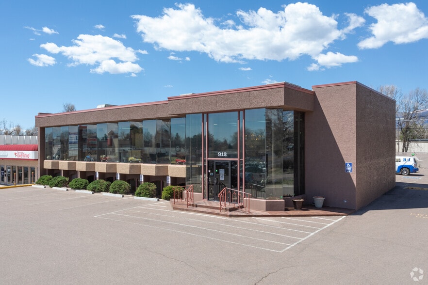 912 N Circle Dr, Colorado Springs, CO for lease - Building Photo - Image 3 of 6