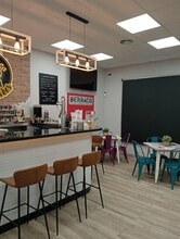 Commerce de détail dans Alcalá de Henares, Madrid à louer Photo intérieure- Image 2 de 8