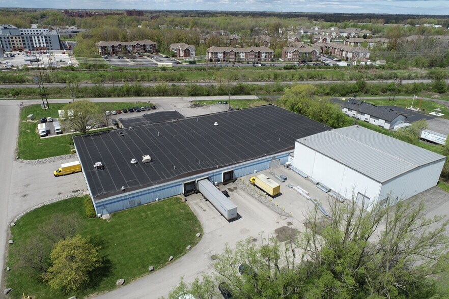 350 Commerce Dr, Rochester, NY à louer - Aérien - Image 2 de 9