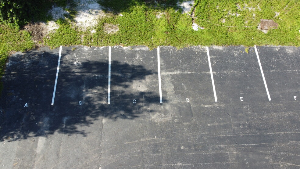 820 NE 24th Ln, Cape Coral, FL for lease - Building Photo - Image 3 of 5