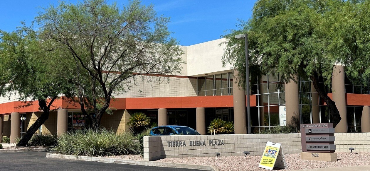 7432 E Tierra Buena Ln, Scottsdale, AZ for sale Building Photo- Image 1 of 1