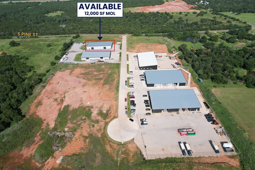 1577 Freedom Market Pl, Edmond, OK for lease - Building Photo - Image 3 of 3