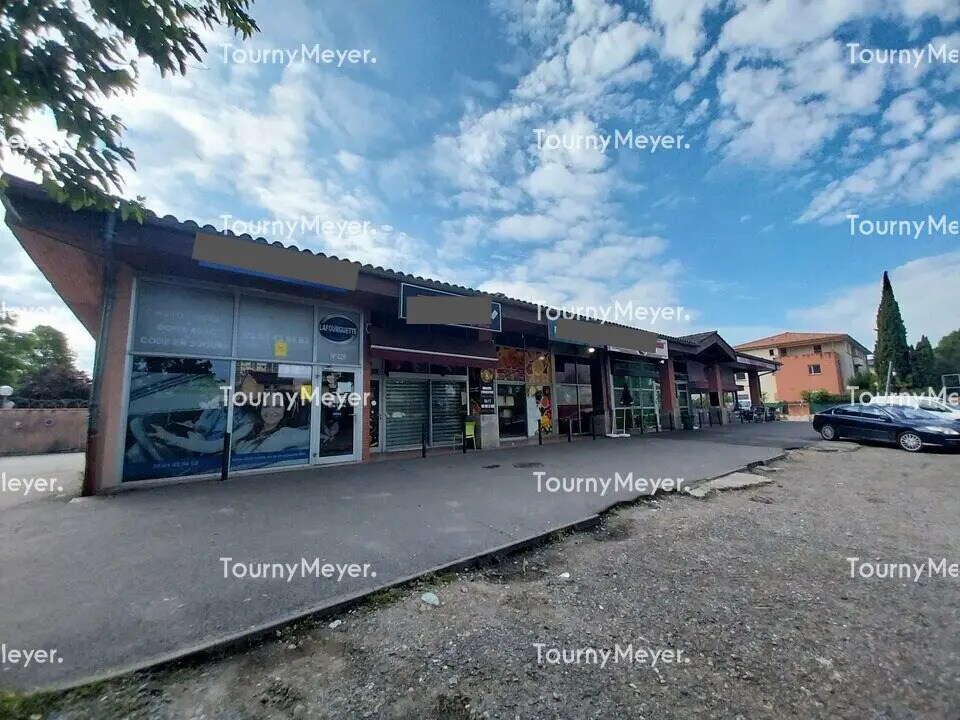 Retail in Toulouse for lease Building Photo- Image 1 of 9