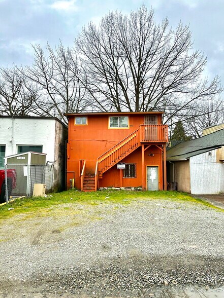 5614 Rainier Ave S, Seattle, WA à vendre - Photo du bâtiment - Image 2 de 4