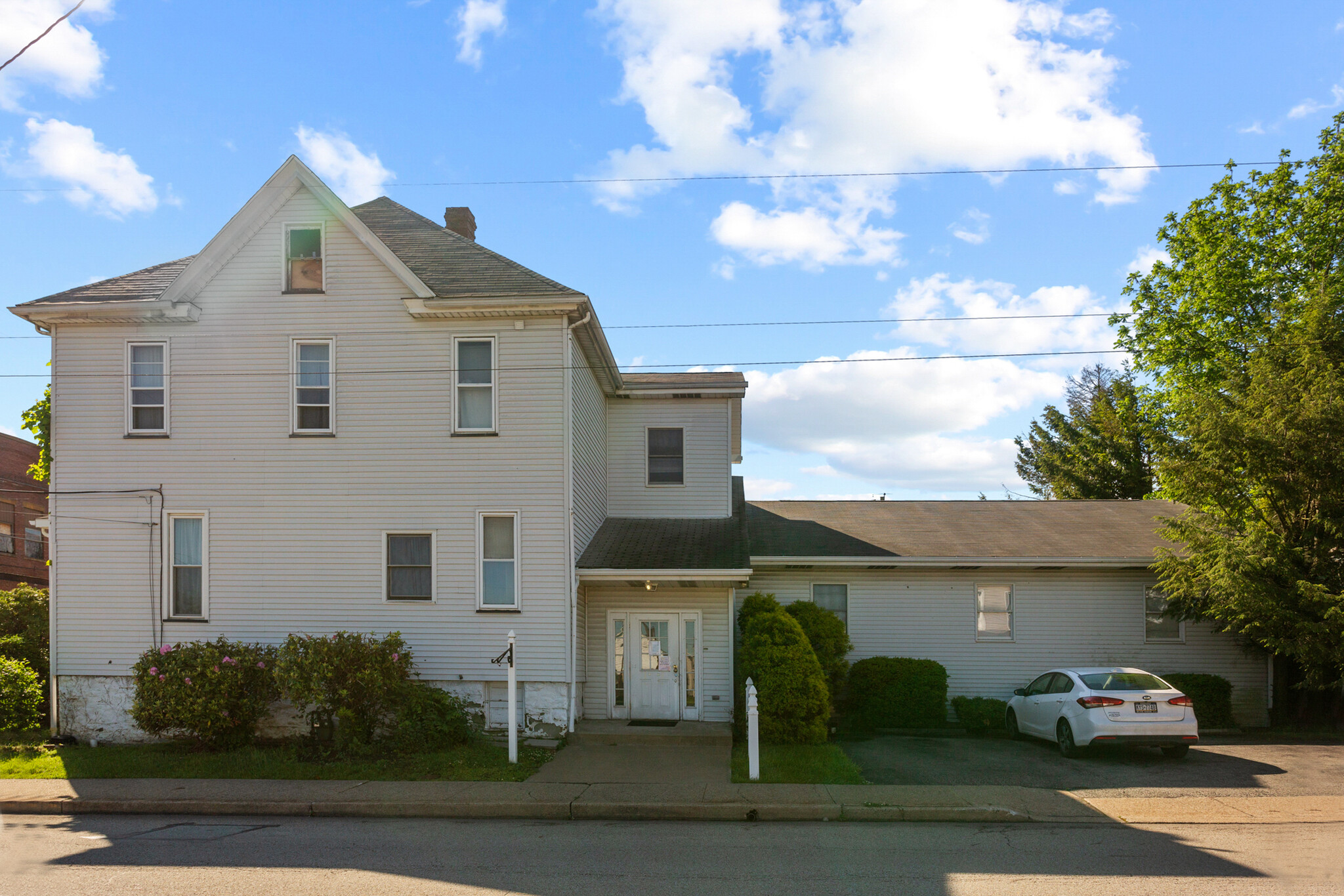 501 Alexandria St, Latrobe, PA à vendre Photo du bâtiment- Image 1 de 1