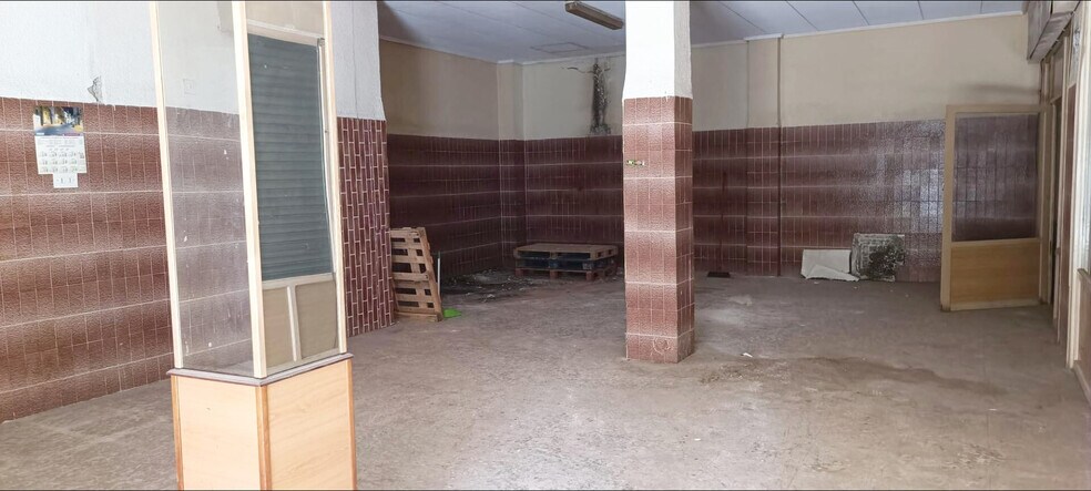 Retail in Aspe, Alicante for sale - Interior Photo - Image 1 of 2