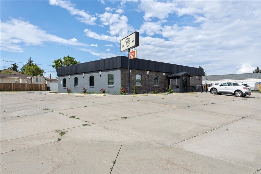 122 W 6th St, Cheyenne, WY à vendre - Photo du bâtiment - Image 3 de 48