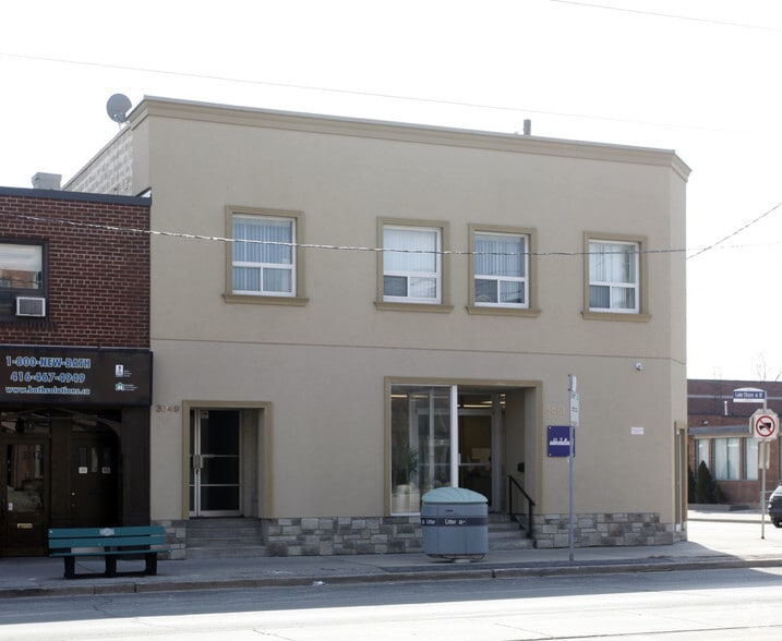 3049-3051 Lake Shore Blvd W, Toronto, ON à vendre - Photo du bâtiment - Image 2 de 3