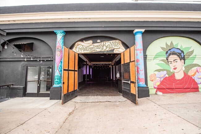 Plus de détails pour 2184-2186 Logan Ave, San Diego, CA - Commerce de détail à louer