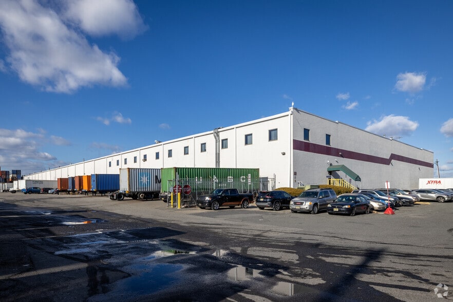 201 Bay Ave, Elizabeth, NJ for lease - Building Photo - Image 3 of 5